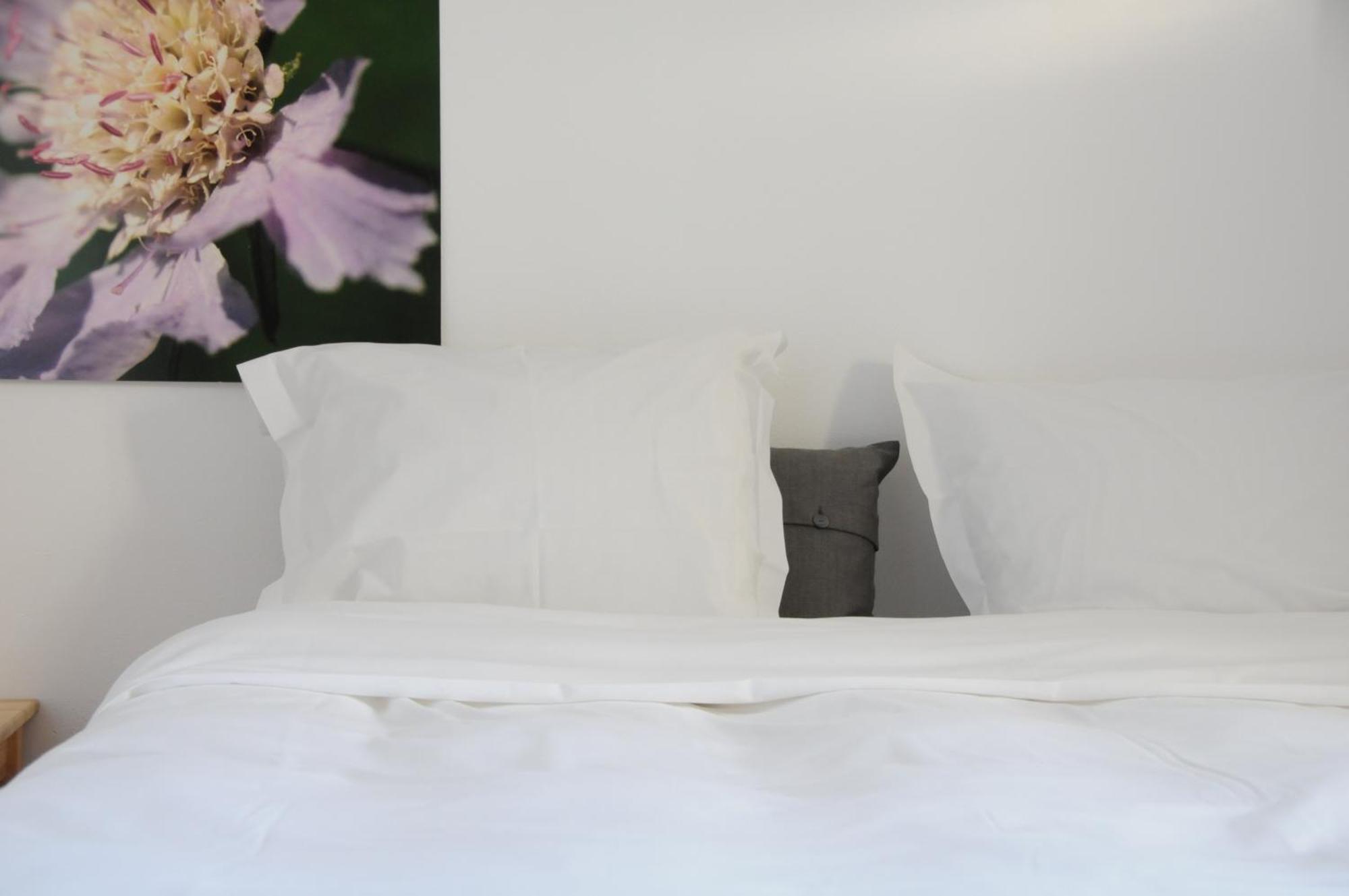 Les Deux Ponts Hotel Pierre-Perthuis ภายนอก รูปภาพ